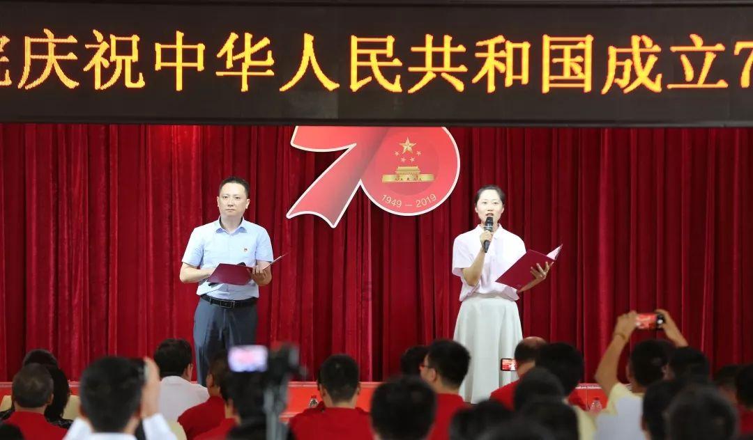 搭建联赛平台 女冰提高显著